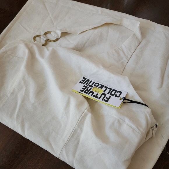 Jenee Naylor Ring Detail Mini Dress NWT Cream Size 10 Future Collective - Picture 4 of 7